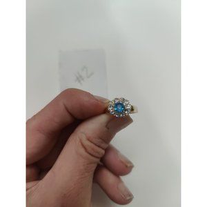 BNIB gold ring with blue center gem (2)